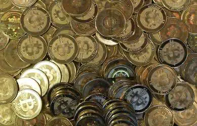 В России могут легализовать операции с биткоинами в 2018 году    